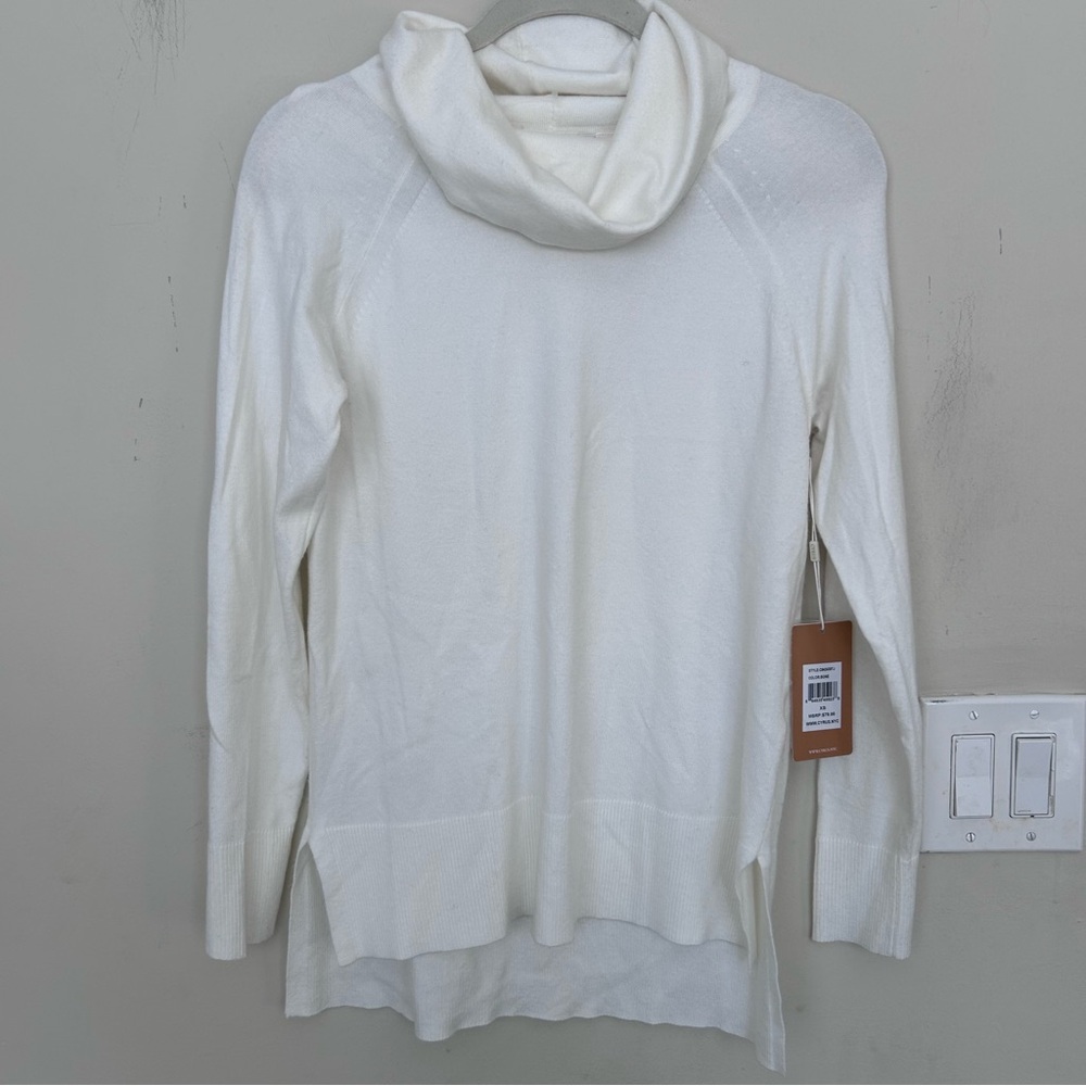 NWT Cyrus White Cowl Neck Sweater with side slits. Size XS